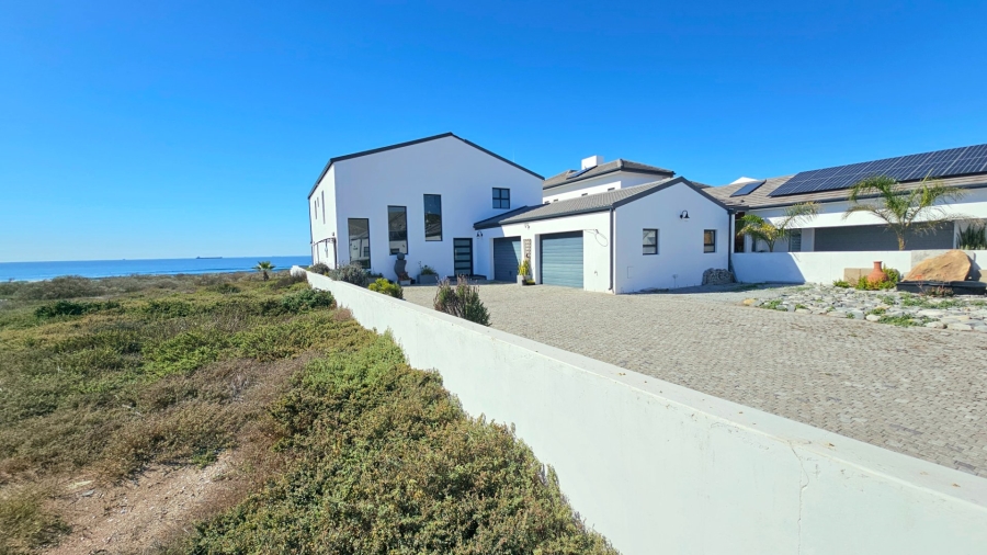 5 Bedroom Property for Sale in Sandy Point Beach Estate Western Cape